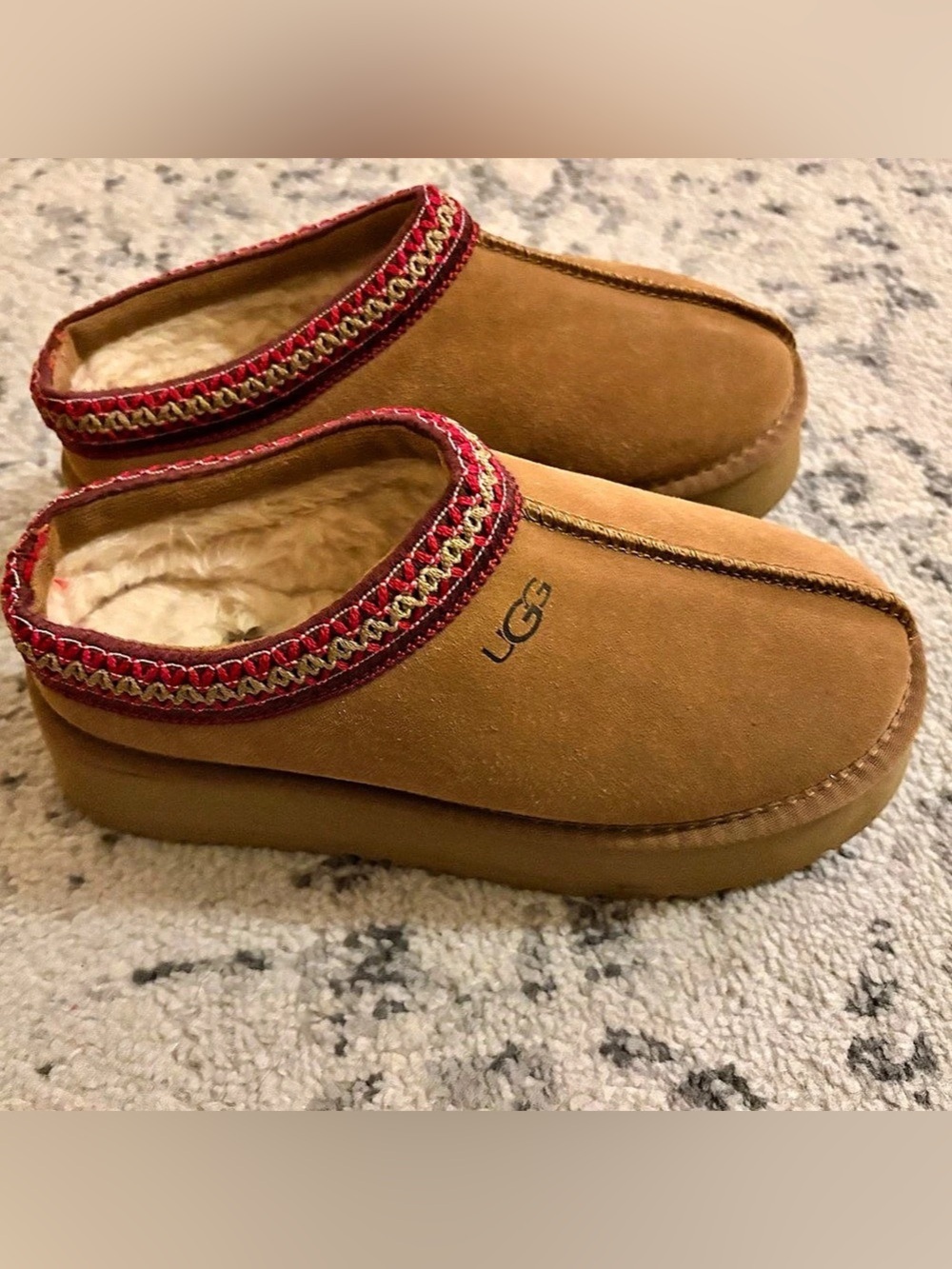 UGG Tasman II Platform Slipper Women’s size 7